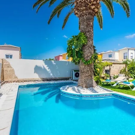 Playa De Fanabe Sleeps 8 With Pool And Air Con Villa