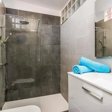 Villa Playa De Fanabe Sleeps 8 With Pool And Air Con Costa Adeje (Tenerife)